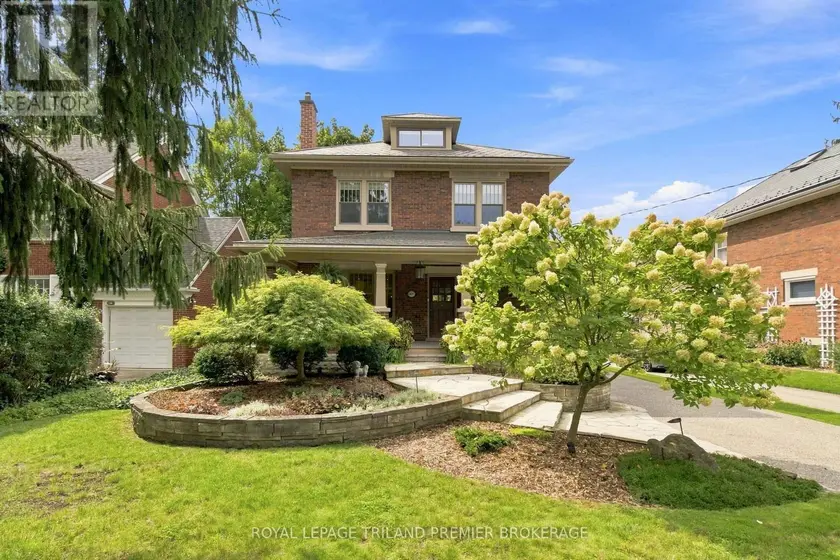 Detached at 399 WORTLEY ROAD, London