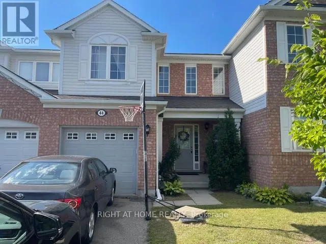 Townhouse at 44 SENIOR CRESCENT, Cambridge