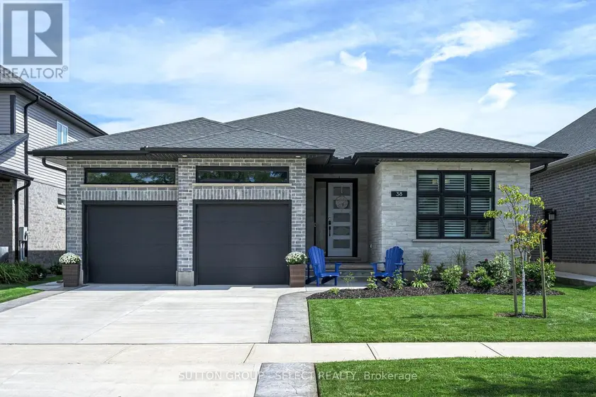 Detached at 38 ROYAL DORNOCH DRIVE, St. Thomas