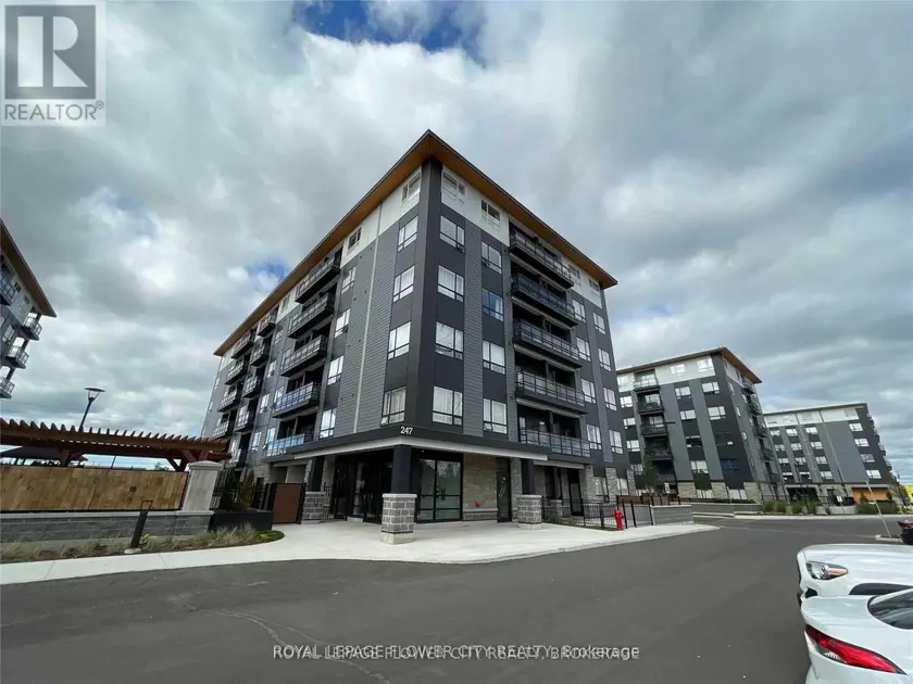 Apartment at 206 - 247 NORTHFIELD DRIVE E, Waterloo