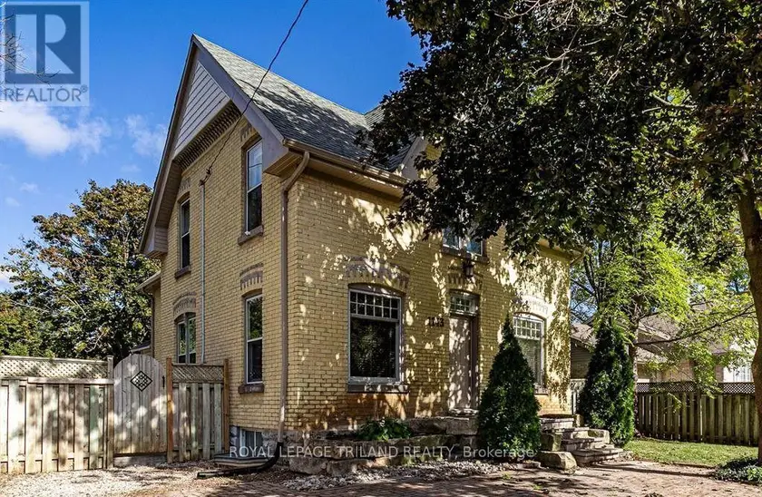 Detached at 1143 RIVERSIDE DRIVE, London