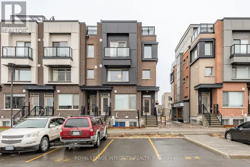 Townhouse at 138 - 541 TAKAMOSE PRIVATE, Ottawa
