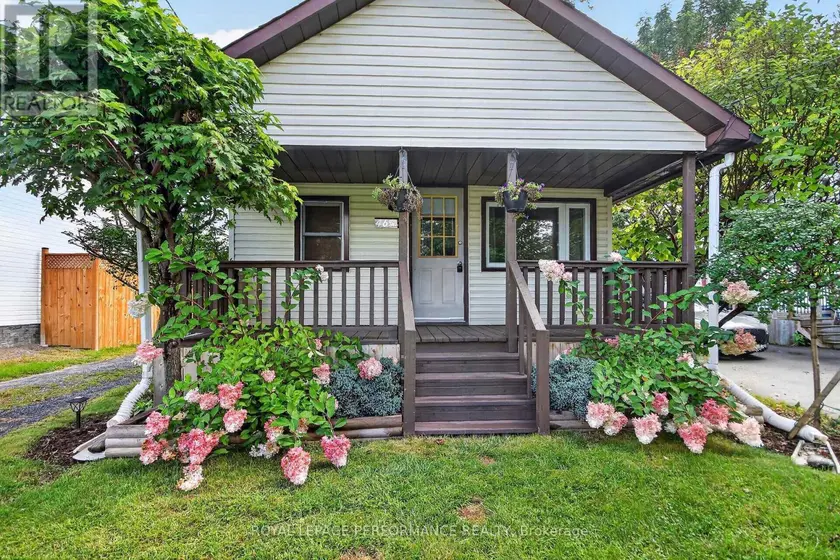 Detached at 46 FIRST AVENUE, Russell