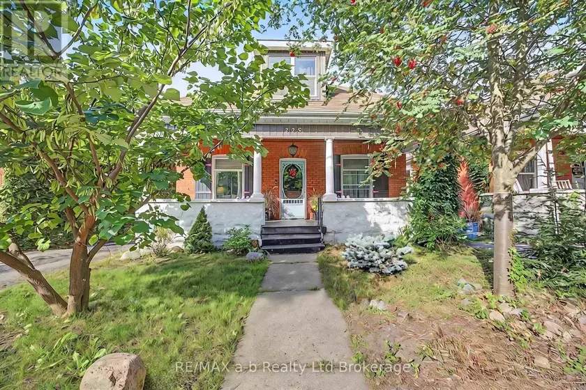 Detached at 225 GRAHAM STREET, Woodstock