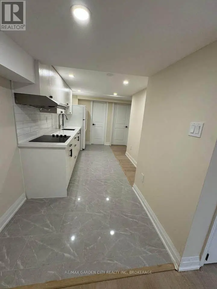 Multiplex at LWR-2B - 60 WAKELIN TERRACE, St. Catharines