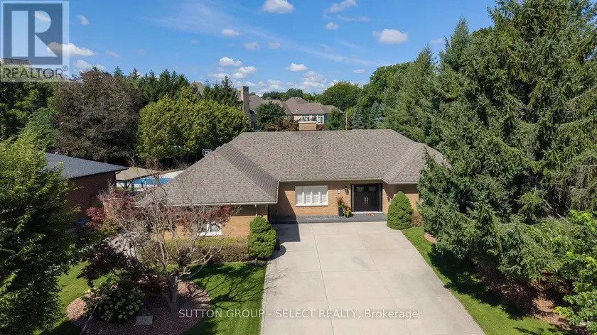 Detached at 14 NORTHCREST DRIVE, London