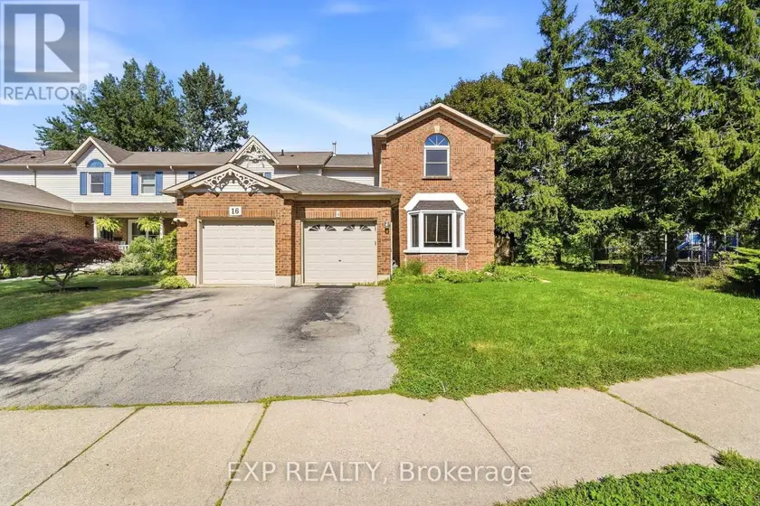 Townhouse at 14 HEDGE LAWN DRIVE, Grimsby