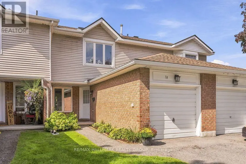 Townhouse at 64 - 74 WELSH PRIVATE, Ottawa