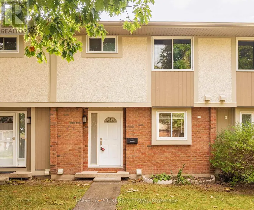Townhouse at E - 451 MOODIE DRIVE, Ottawa