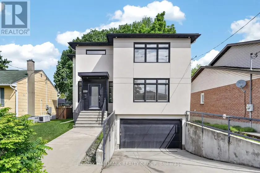 Detached at 1559 QUEENSDALE AVENUE, Ottawa