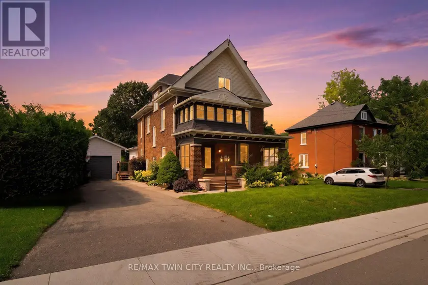 Detached at 26 PACIFIC AVENUE, Perth East