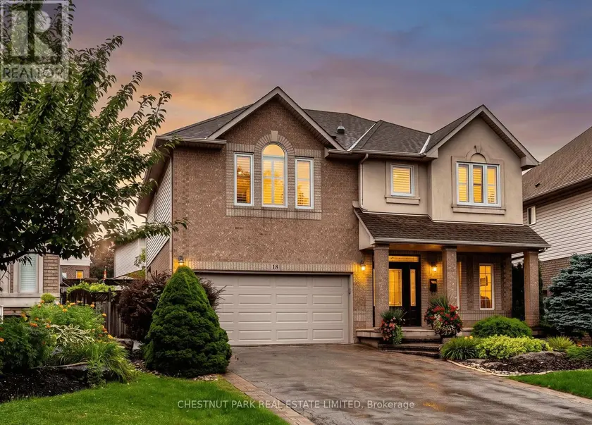 Detached at 18 PELHAM DRIVE, Hamilton