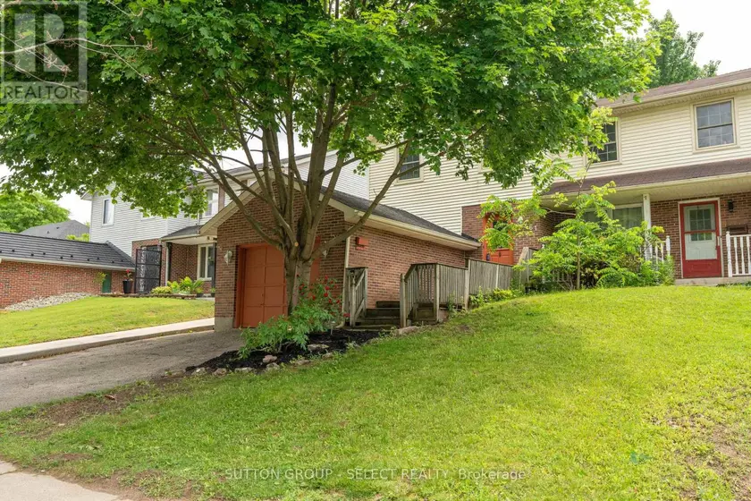 Semi-Detached/Link at 461 CLEVELAND AVENUE, London