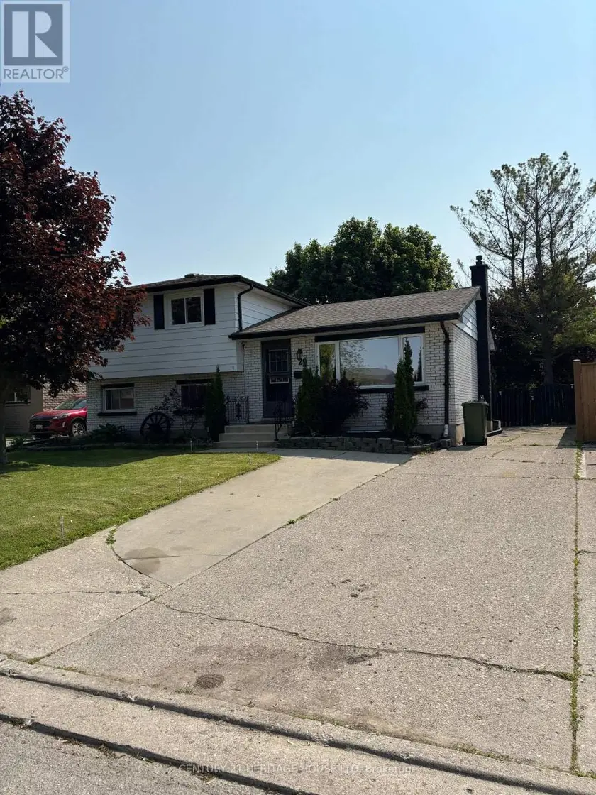 Detached at 29 MCCULLY DRIVE, St. Thomas