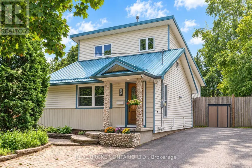 Detached at 35 PERTH ROAD, Kitchener