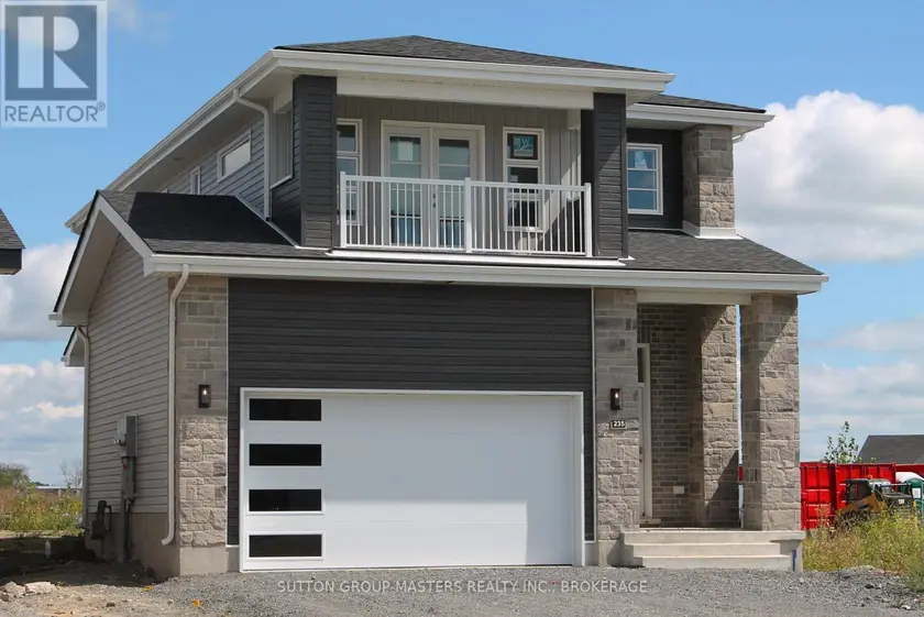 Detached at 235 PRATT DRIVE, Loyalist
