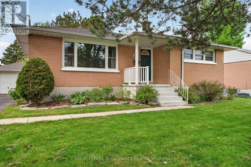 Detached at 32 LENNOX STREET, Kingston