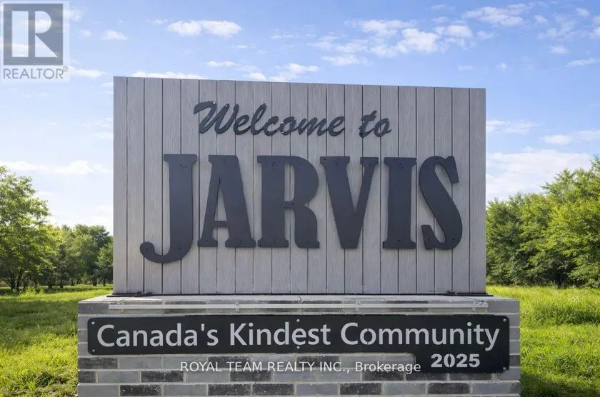 Detached at 2 LAFAYETTE STREET E, Haldimand