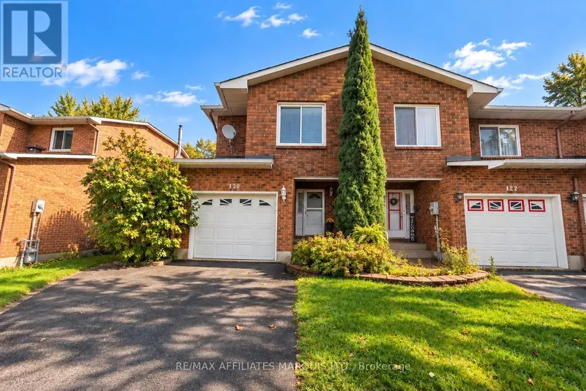 Townhouse at 120 HERITAGE PLACE, Cornwall