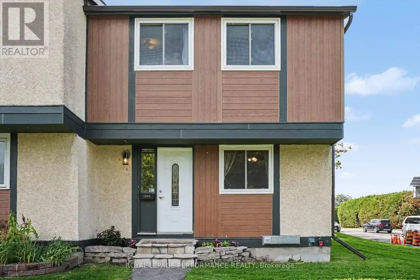 Townhouse at 1394 RIDGEBROOK DRIVE, Ottawa
