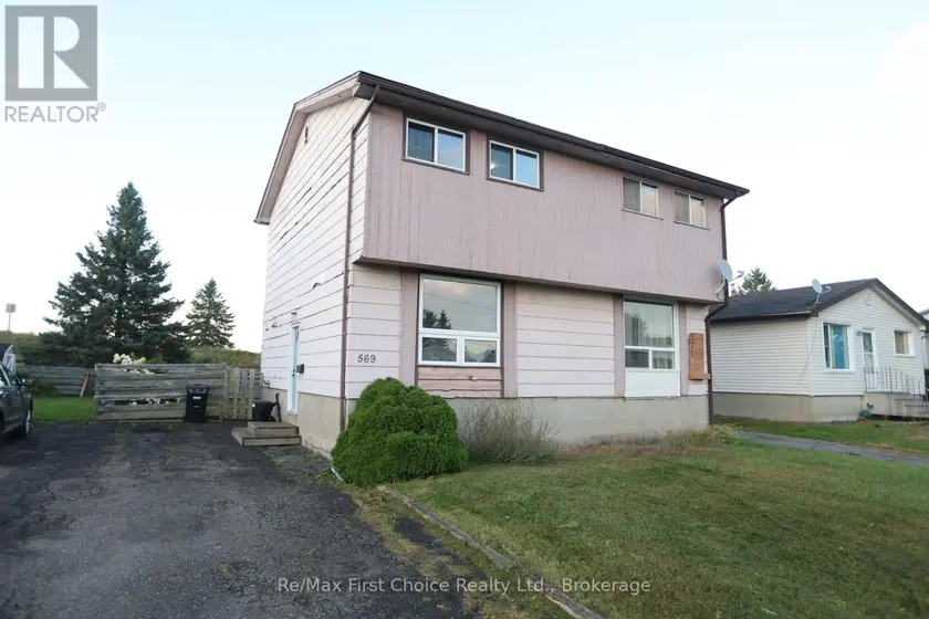 Semi-Detached/Link at 569 MCGILL CRESCENT, Thunder Bay