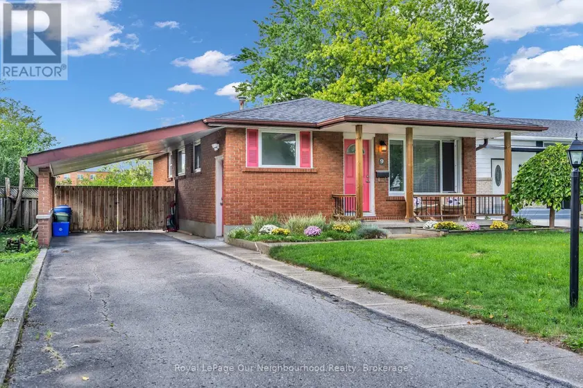 Detached at 9 KENWOOD CRESCENT, London East