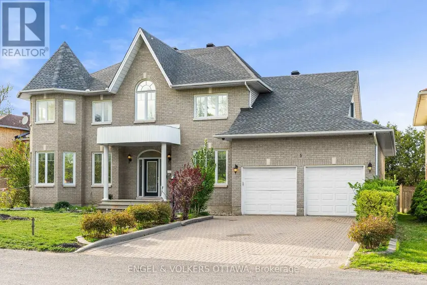 Detached at 5 CASSONE COURT, Ottawa