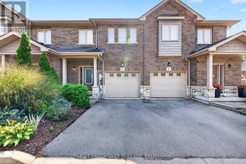 Townhouse at 9 - 43 KERMAN AVENUE, Grimsby