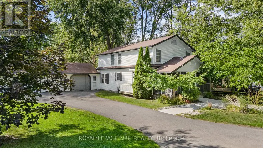 Detached at 351 EASTWOOD AVENUE, Fort Erie