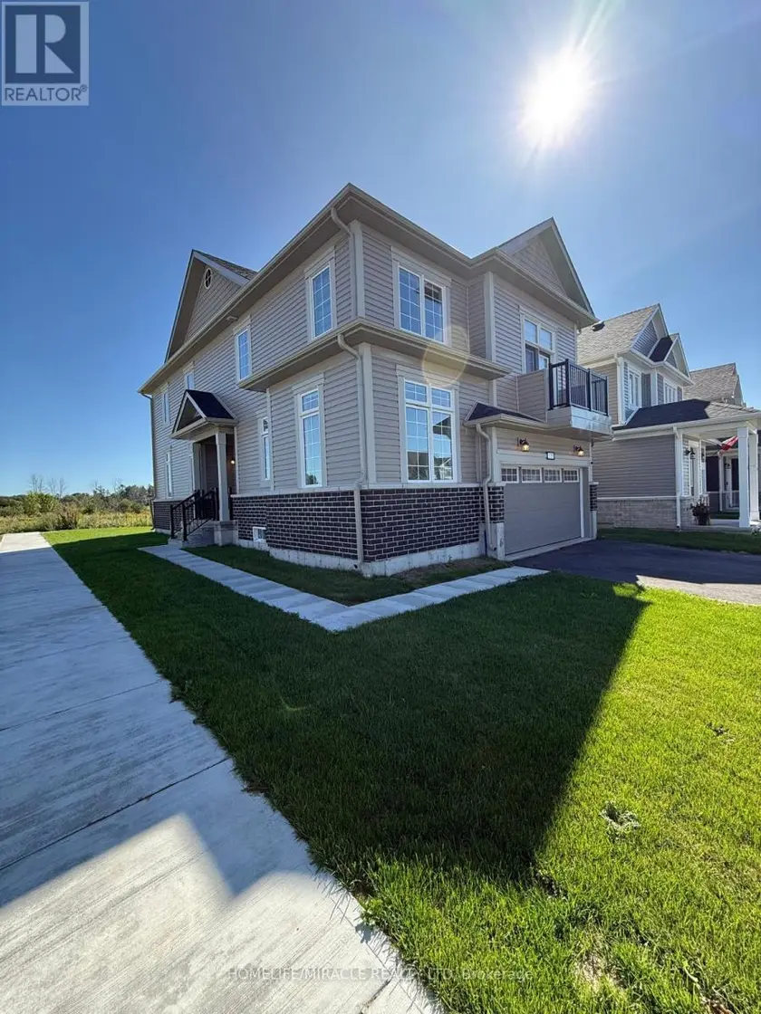 Detached at 128 OAKMONT DRIVE, Loyalist