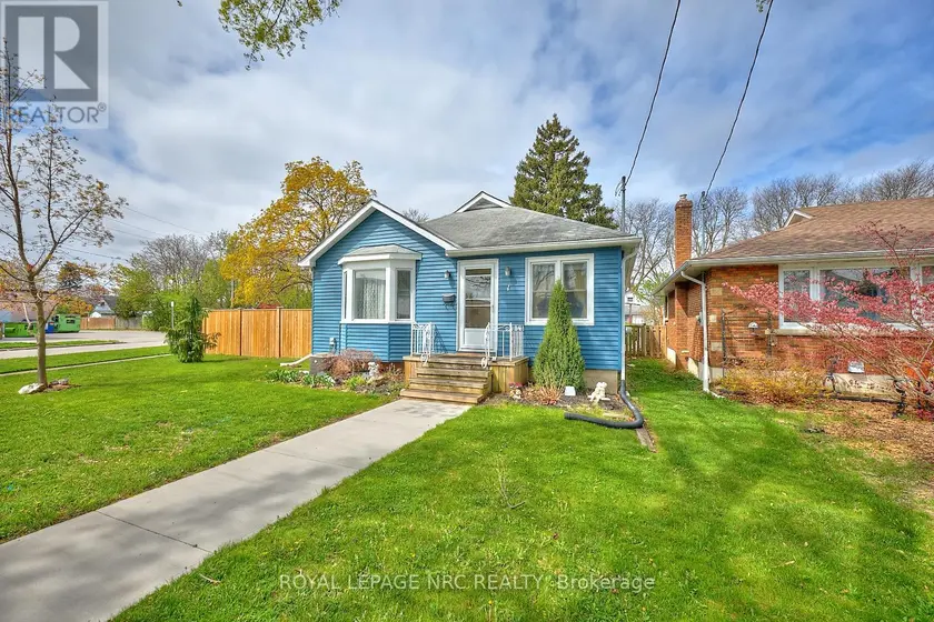 Detached at 1 THORNDALE AVENUE, St. Catharines