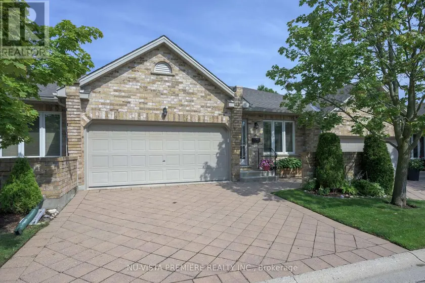Townhouse at 6 - 572 THISTLEWOOD DRIVE, London North