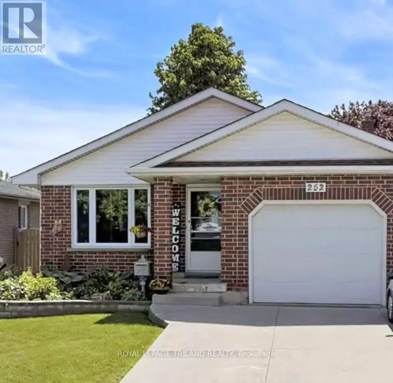 Detached at 252 JOSSELYN DRIVE, London South