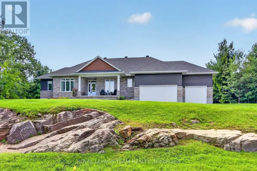 Detached at 143 RAYMOND LUHTA CRESCENT, McNab/Braeside