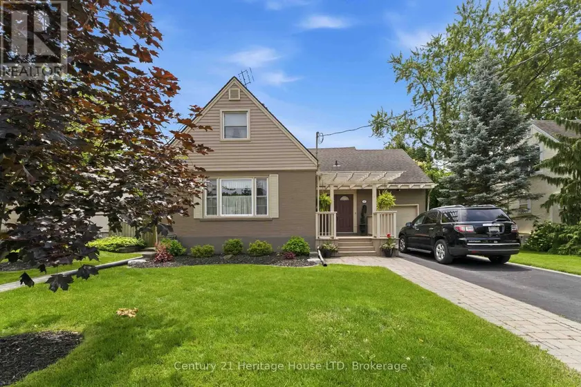 Detached at 25 GLENVIEW AVENUE, Welland