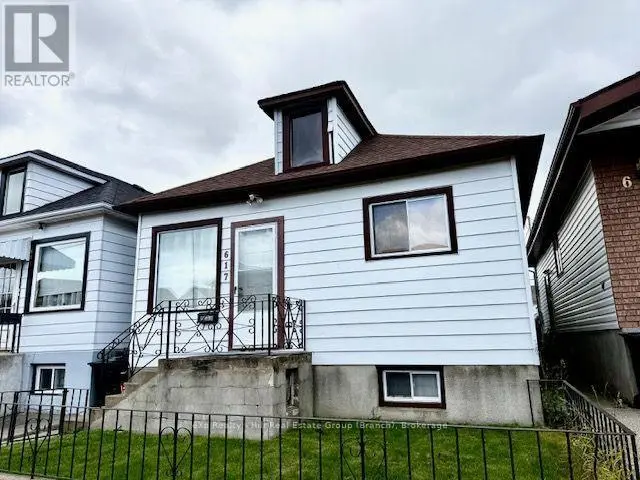 Detached at 617 MCTAVISH STREET, Thunder Bay