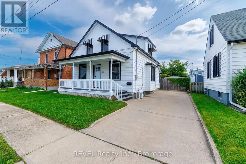 Detached at 14 BATTLE STREET, Thorold