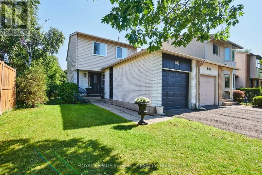 Townhouse at 209 SHERWAY DRIVE, Ottawa
