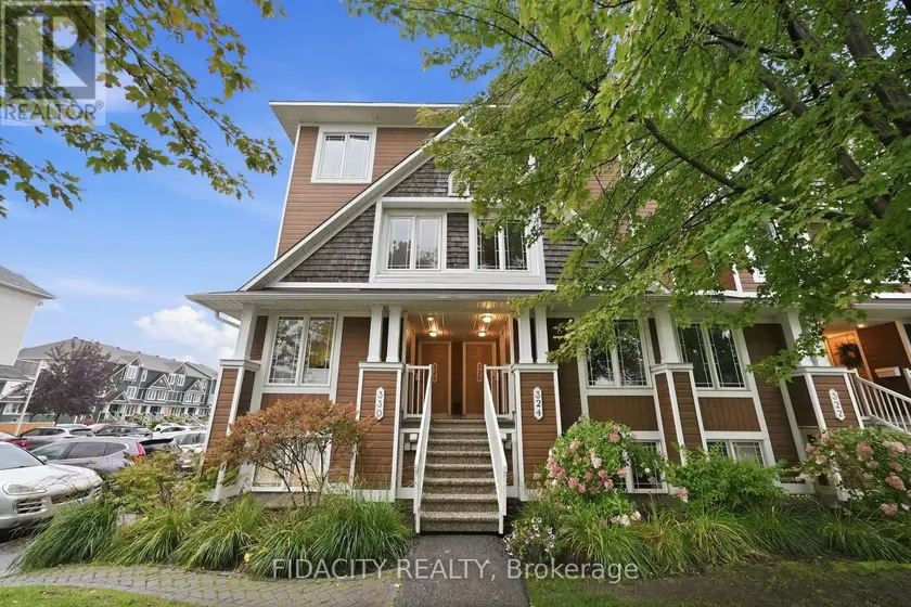 Townhouse at 55 - 324 CROWNRIDGE DRIVE, Ottawa