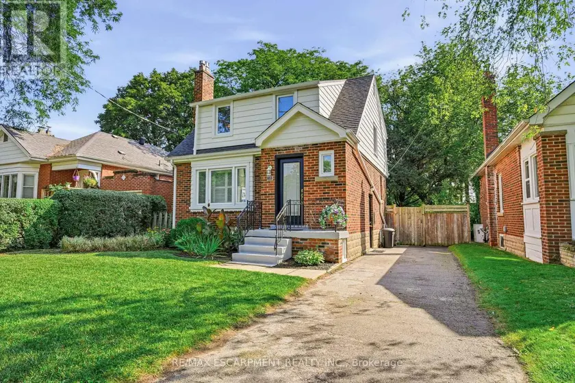 Detached at 13 ALLAN AVENUE, Hamilton