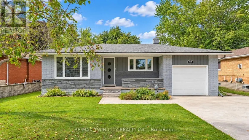 Detached at 106 KENNETH AVENUE, Kitchener
