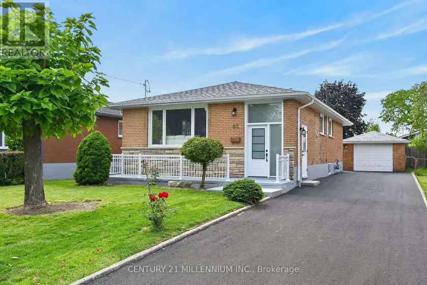 Detached at UPPER - 40 PURDY CRESCENT, Hamilton