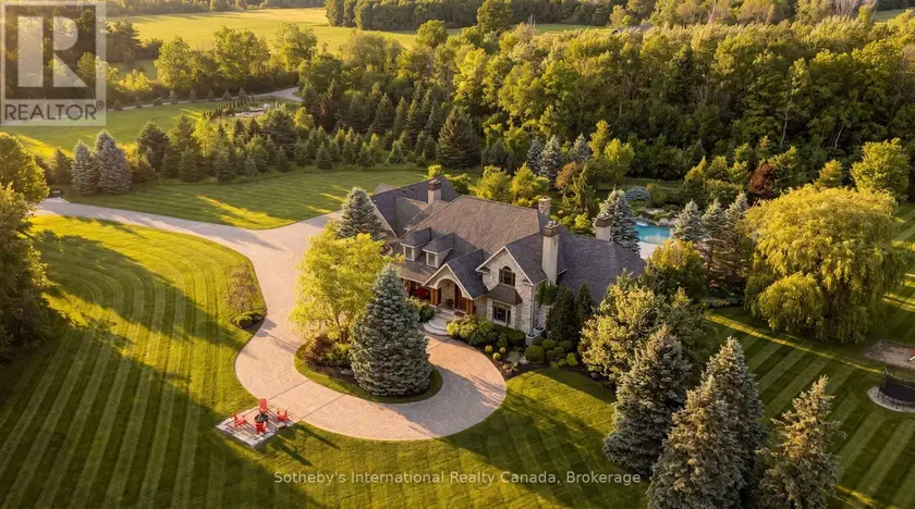 Detached at 4529 SIDEROAD 10 N, Puslinch