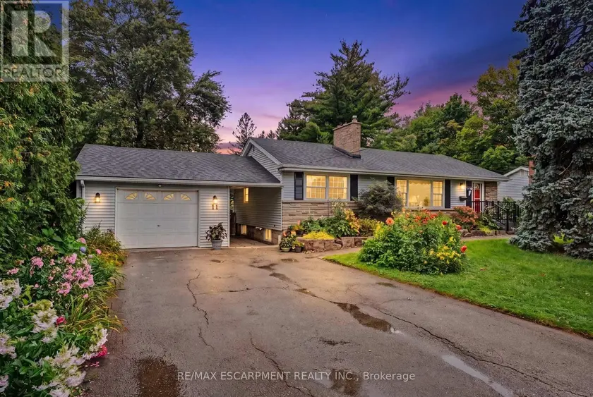 Detached at 11 MILLER DRIVE, Hamilton