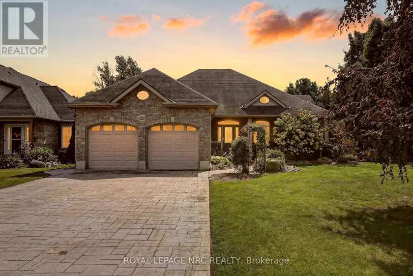Detached at 400 LAKEVIEW DRIVE, Woodstock