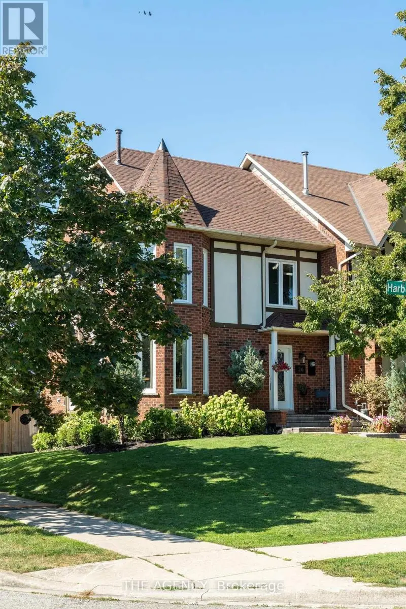 Townhouse at 26 HARBOUR DRIVE, Hamilton
