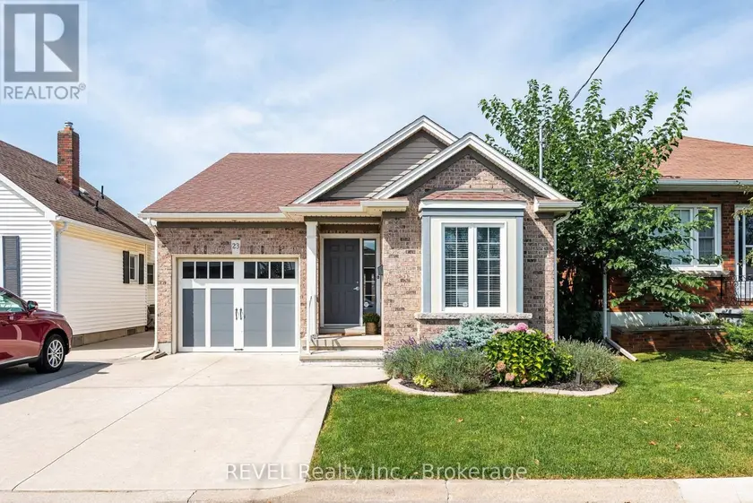 Detached at 23 MYRTLE AVENUE, St. Catharines