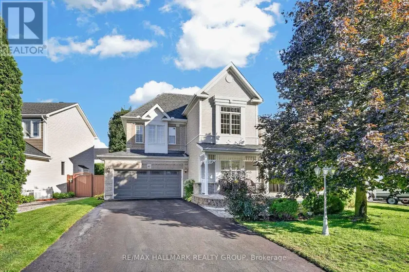 Detached at 45 FRANKLIN CATHCART CRESCENT S, Ottawa