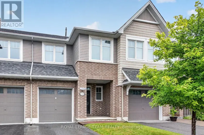 Townhouse at 328 WARMSTONE DRIVE, Ottawa