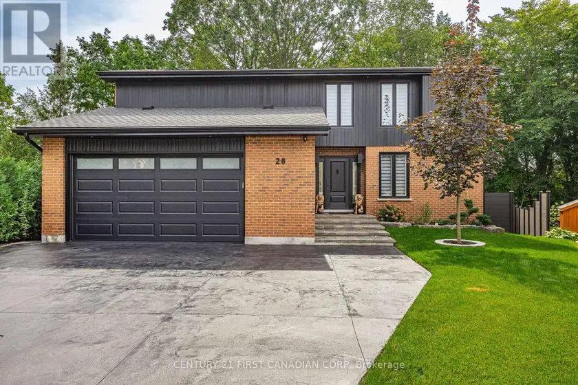 Detached at 28 LINDBROOK COURT, London North
